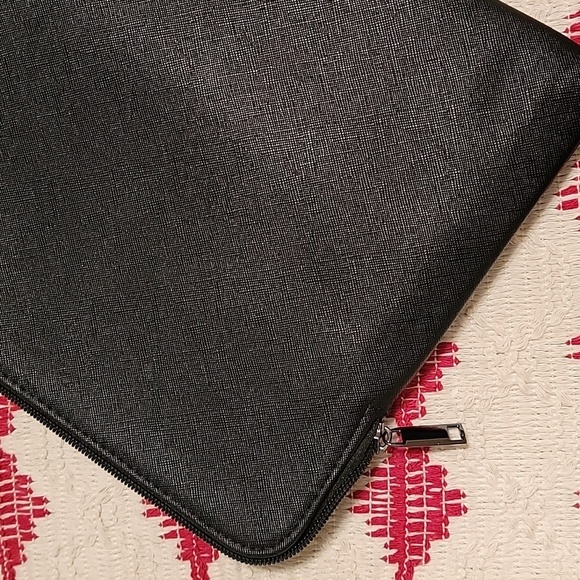 Bvlgari Travel Parfum Makeup Case/Pouch Large - Picture 4 of 4